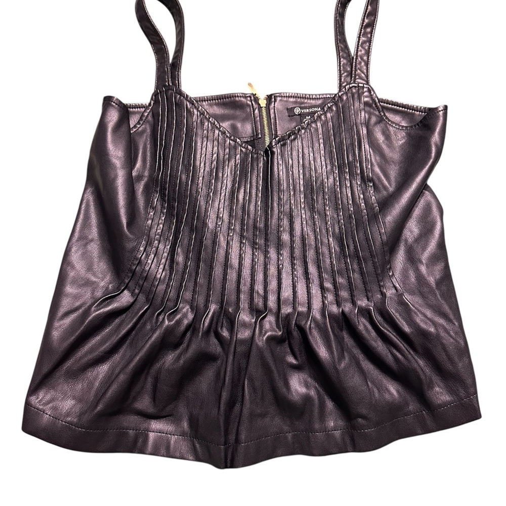 Versona Medium Leather women’s top